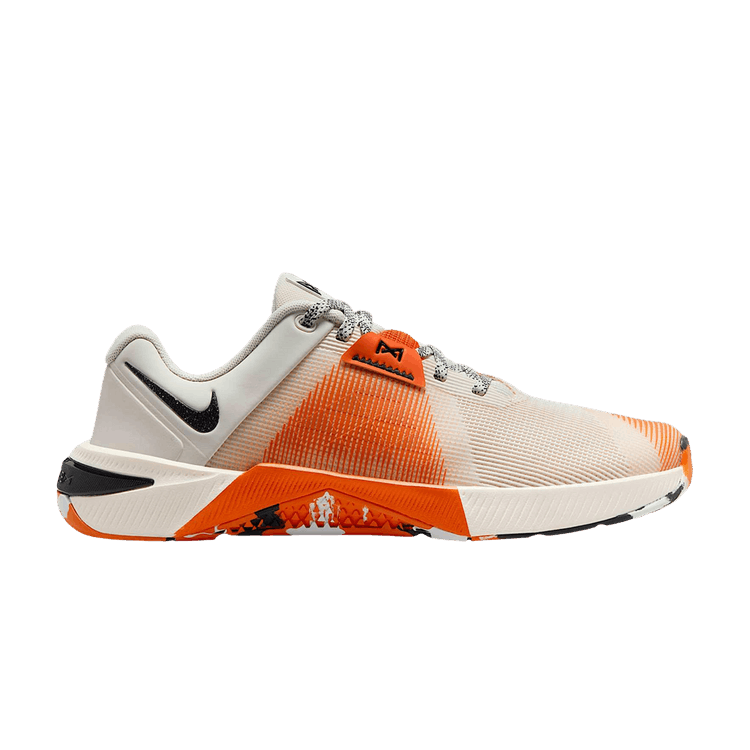 Nike Metcon 10 'Soft Pearl/Safety Orange/Black'