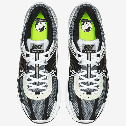 Nike Vomero 5