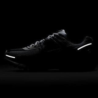 Nike Vomero 5