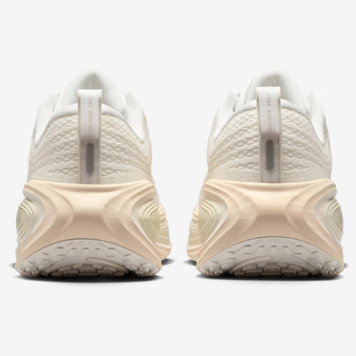 Nike Vomero Plus ESS