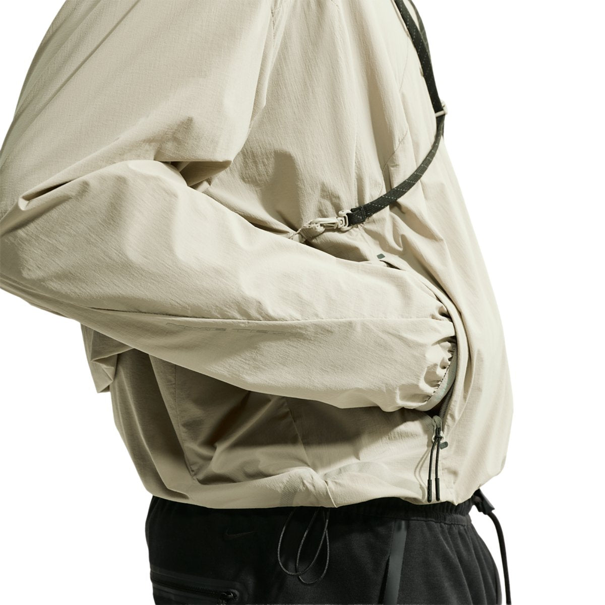 Nike Dri-FIT Tech Helios Sun PO
