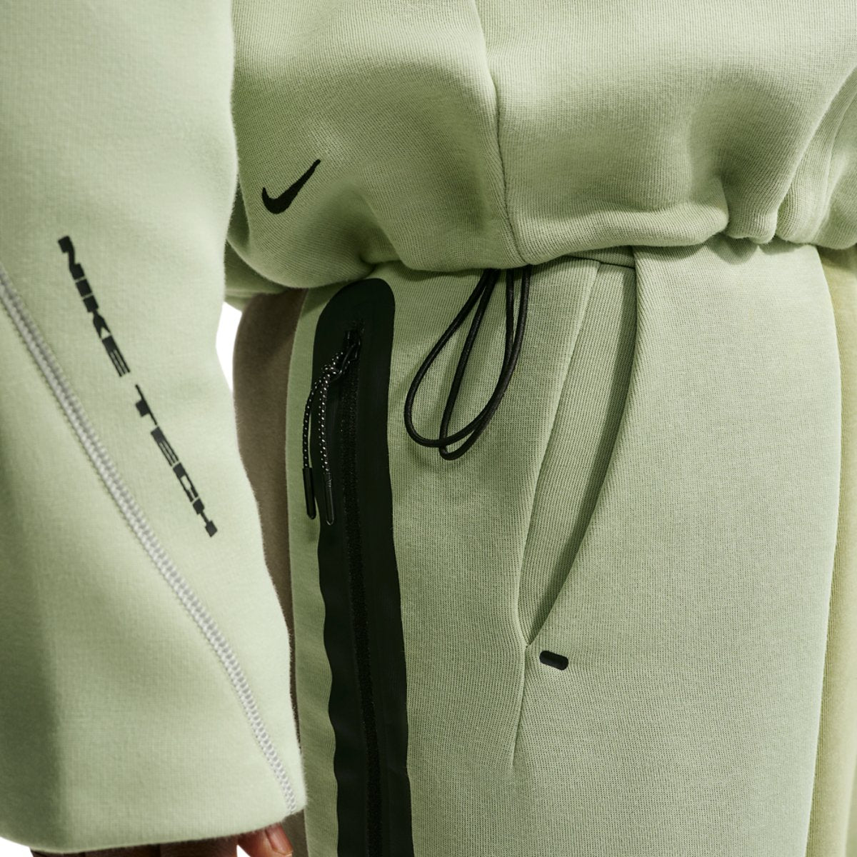 Nike Tech Fleece Ergo Full-Zip
