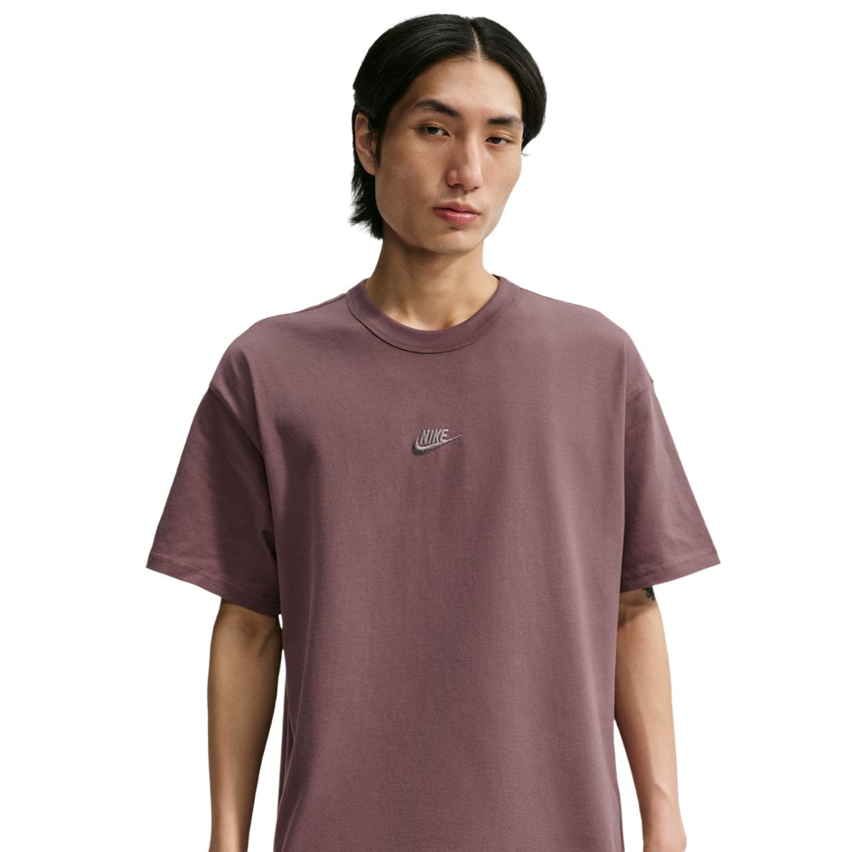 Nike LSE Premium Essential T-Shirt