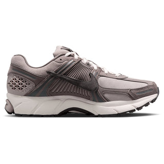 Nike Zoom Vomero 5 SE LOS SD