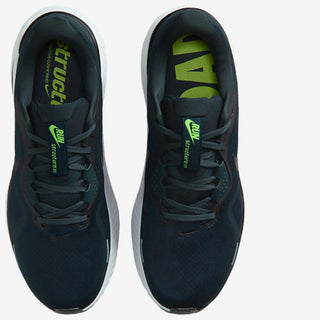 Nike Structure 26