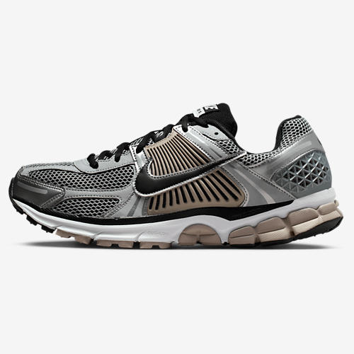 Nike Vomero 5
