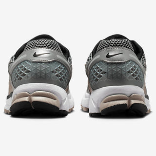 Nike Vomero 5