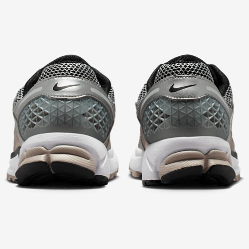 Nike Vomero 5