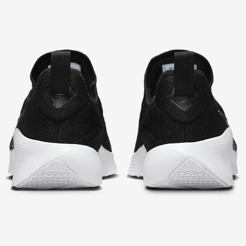 Nike Lebron TR 1