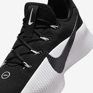 Nike Lebron TR 1