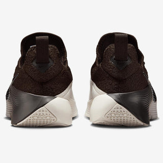 Nike Lebron TR 1