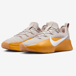 Nike Lebron TR 1