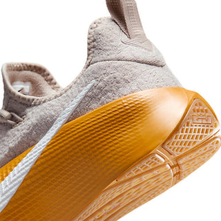 Nike Lebron TR 1