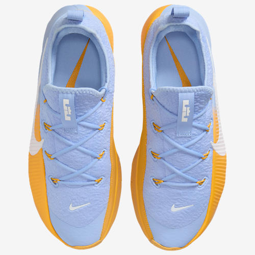 Nike Lebron TR 1
