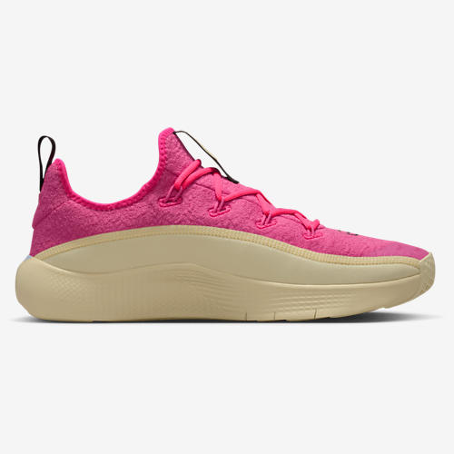 Nike Lebron TR 1