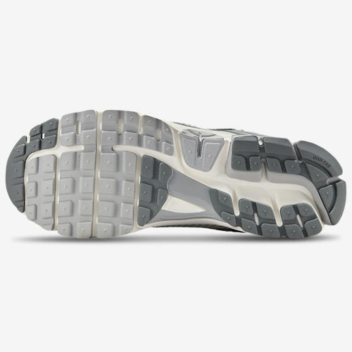 Nike Zoom Vomero 5 NA70