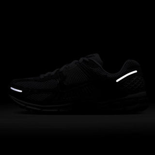 Nike Zoom Vomero 5 NA70