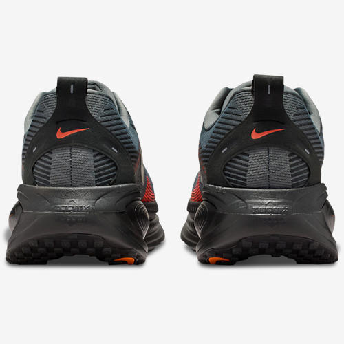 Nike Vomero 18