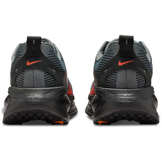 Nike Vomero 18