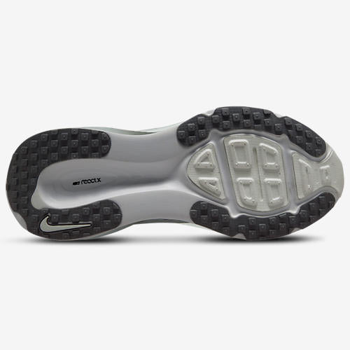 Nike Vomero 18