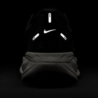 Nike Vomero 18