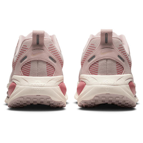 Nike Vomero 18