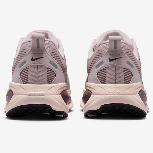 Nike Vomero 18