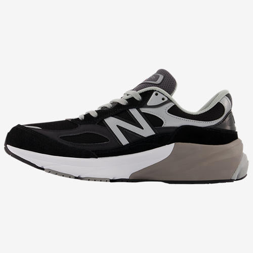 New Balance 990 V6