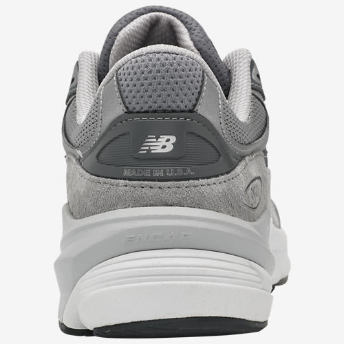 New Balance 990 V6
