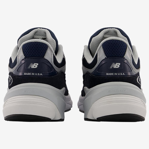 New Balance 990 V6