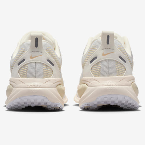 Nike Vomero 18 ESS