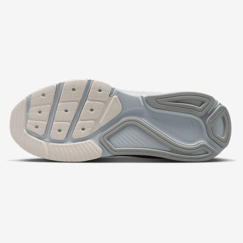 Nike Structure 26 ESS