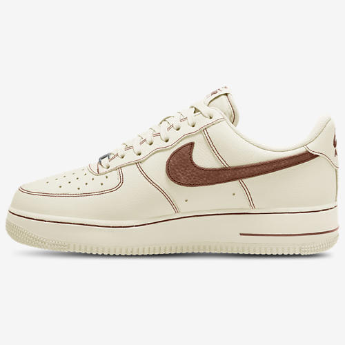 Nike Air Force 1 '07 LV8