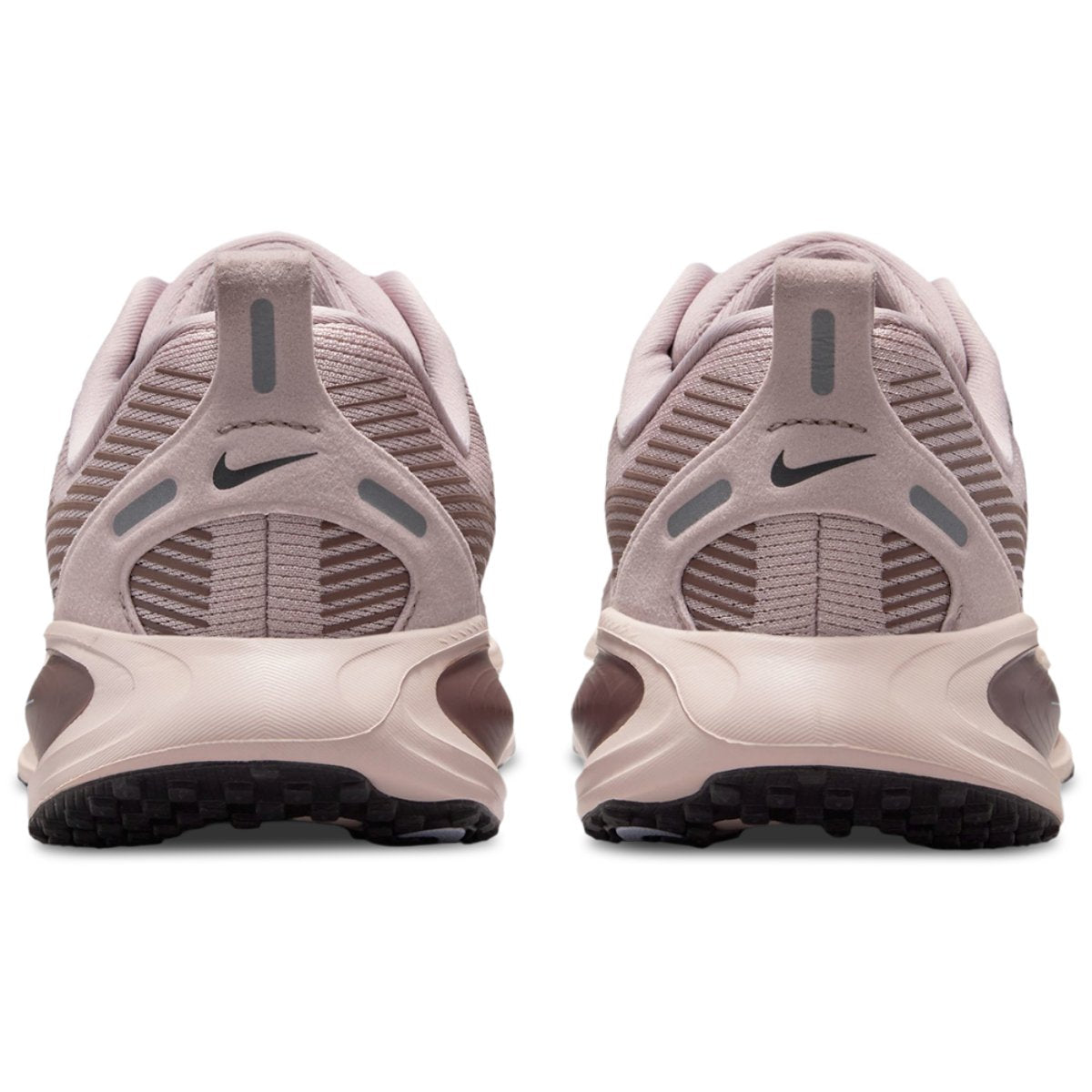 Nike Vomero 18