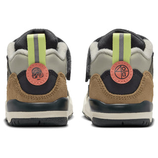 Jordan Spizike Low
