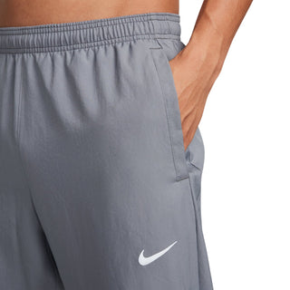 Nike Dri-FIT Challenger Woven Pant