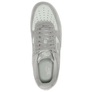 Nike Air Force 1 '07 LV8