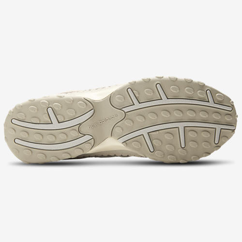 New Balance 204L