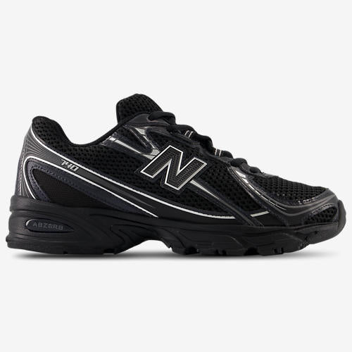 New Balance 740