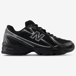New Balance 740