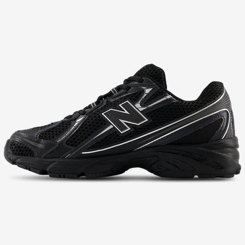 New Balance 740