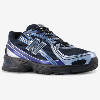 New Balance 740