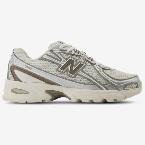 New Balance 740