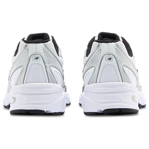 New Balance 740