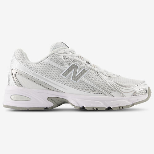 New Balance 740
