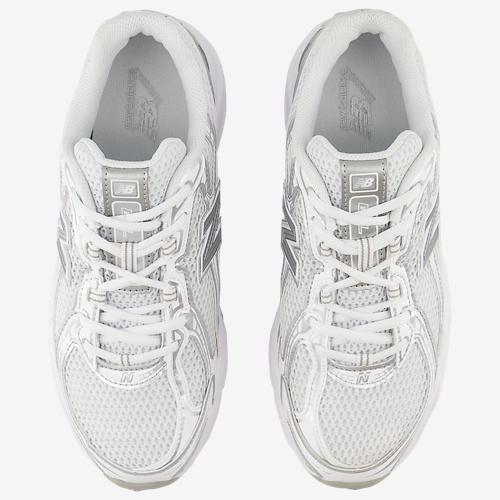 New Balance 740