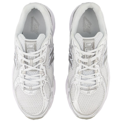 New Balance 740