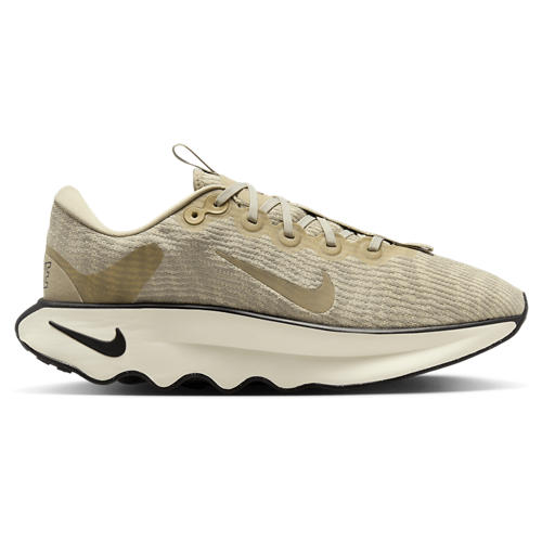 Nike Escape Momentum