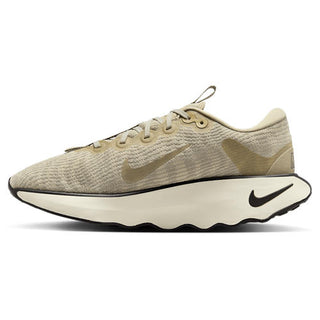Nike Escape Momentum