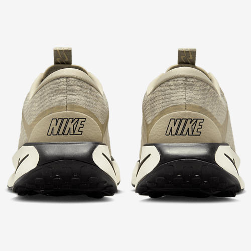 Nike Escape Momentum